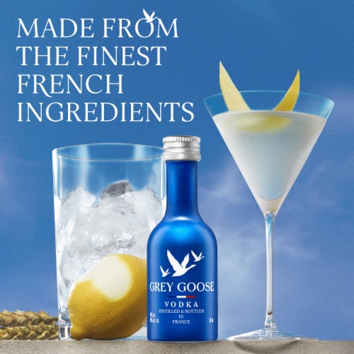GREY GOOSE® Vodka Perspective: right