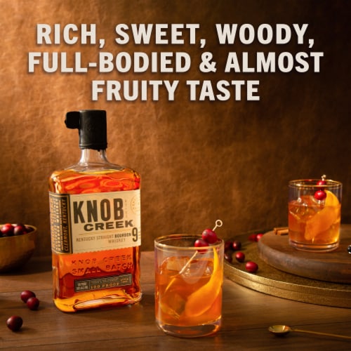Knob Creek Kentucky Straight Bourbon Whiskey Perspective: right