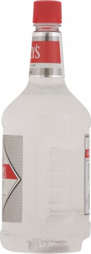 Gilbey's® London Dry Gin Perspective: right
