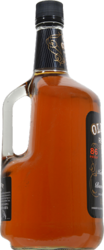 Old Crow Reserve Kentucky Straight Bourbon Whiskey Perspective: right