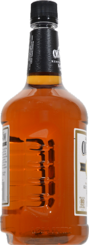 Old Crow® Kentucky Straight Bourbon Whiskey Perspective: right