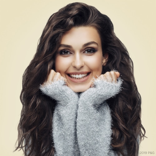 Pantene Nutrient Blends Strengthening Damage Repair Sulfate Free Shampoo with Castor Oil Perspective: right