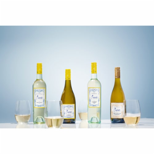 Cupcake Vineyards Pinot Grigio Italian White Wine Perspective: right