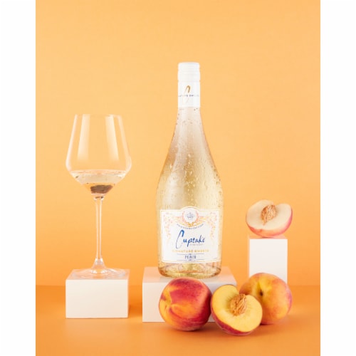 Cupcake Vineyards Signature Sweets Peach Italian Moscato White Wine Perspective: right