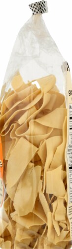 Al Dente® Golden Egg Pappardelle Noodles Perspective: right