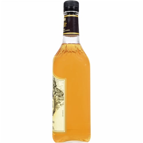 Yukon Jack Canadian Liqueur Perspective: right