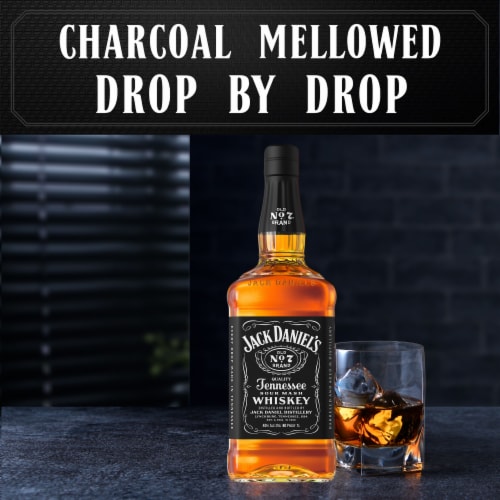 Jack Daniel's Old No. 7 Tennessee Whiskey Perspective: right