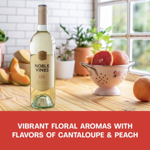 Noble Vines 152 Monterey County California Pinot Grigio White Wine Perspective: right