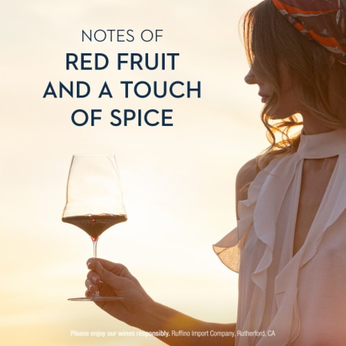 Ruffino Italian Chianti DOCG Sangiovese Red Wine Perspective: right
