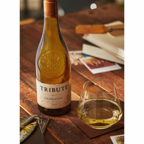 Tribute Chardonnay White Wine Perspective: right