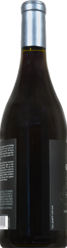 Gallo Signature Series Pinot Noir Santa Lucia Highlands Red Wine Perspective: right