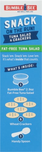 Bumble Bee® Snack on the Run Fat-Free Tuna Salad with Wheat Crackers Kit Perspective: right
