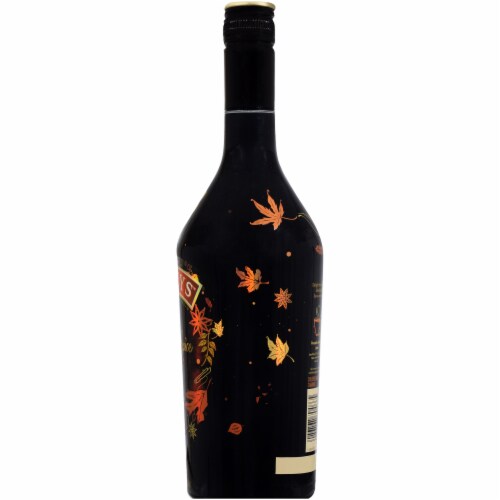 Baileys Pumpkin Spice Irish Cream Liqueur Perspective: right