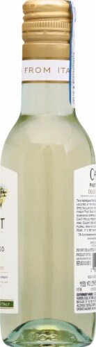 Cavit Pinot Grigio Perspective: right