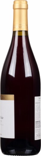 Bottega Vinaia Pinot Noir Red Wine Perspective: right