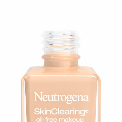 Neutrogena SkinClearing® Buff Liquid Makeup Perspective: right