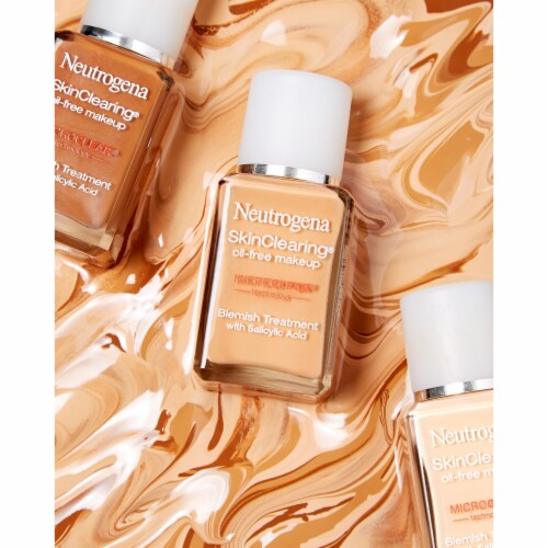 Neutrogena Skin Clearing Liquid Foundation Oil-Free Acne Fighting with .5% Salicylic Acid 30 Buff Perspective: right