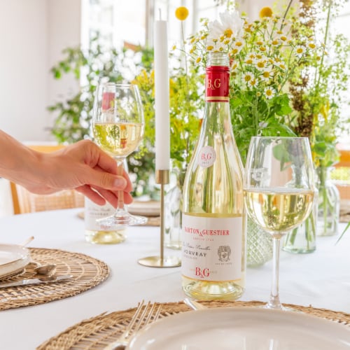 Barton & Guestier Vouvray Les Petites Parcelles Chenin Blanc French White Wine Perspective: right
