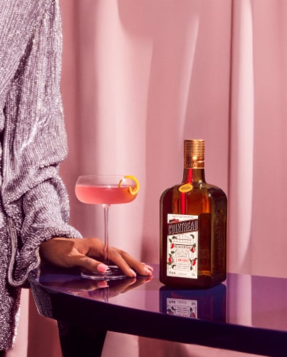 Cointreau Triple Sec Orange Liqueur Perspective: right