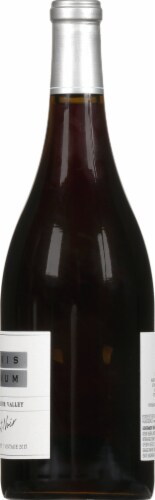 Davis Bynum Pinot Noir Red Wine Perspective: right