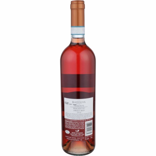 Bartenura Brachetto Red Blend Italian Rose Wine Perspective: right