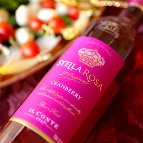 Stella Rosa Cranberry Flavored Wine Italy Perspective: right