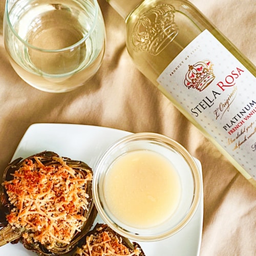 Stella Rosa Platinum French Vanilla Semi-Sweet Moscato Italian White Wine Perspective: right