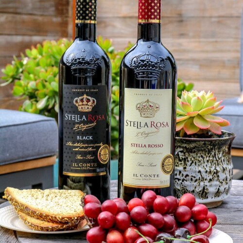 Stella Rosa Rosso and Black Semi-Sweet Red Blend Italian Wine Box Perspective: right