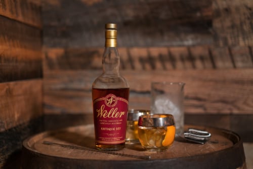 Weller Antique Kentucky Straight Bourbon Whiskey Perspective: right