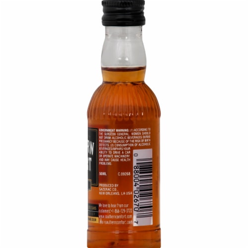 Southern Comfort Black Whiskey Perspective: right