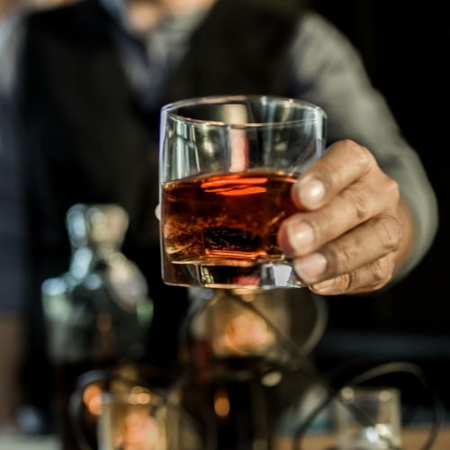 Seagram's V O Canadian Perspective: right