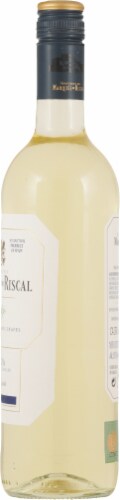 Marques de Riscal Rueda White Wine Perspective: right