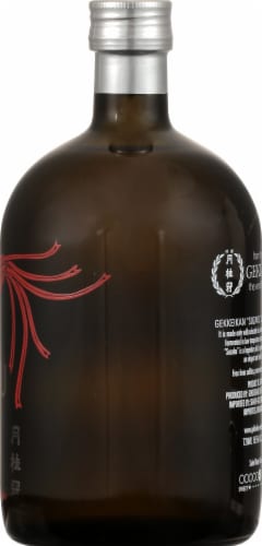 Gekkeikan Szaku Sake Perspective: right