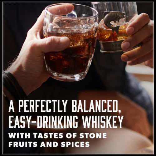 Southern Comfort Original Whiskey Perspective: right