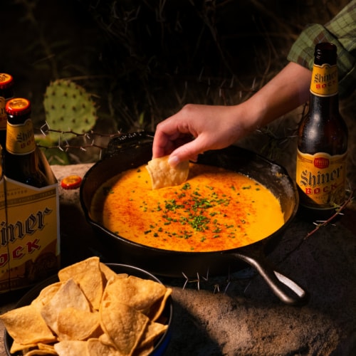 Shiner Bock Lager Beer Perspective: right