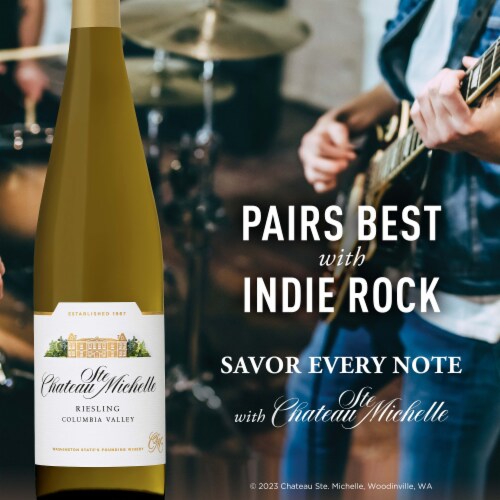 Chateau Ste Michelle Columbia Valley Riesling Washington White Wine Perspective: right