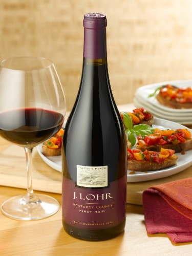 J. Lohr Estates Falcon's Perch Pinot Noir Red Wine Perspective: right