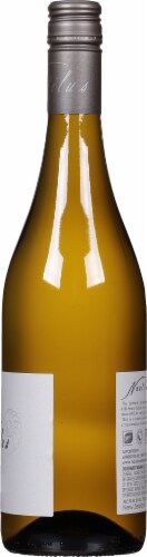Nautilus Sauvignon Blanc Perspective: right