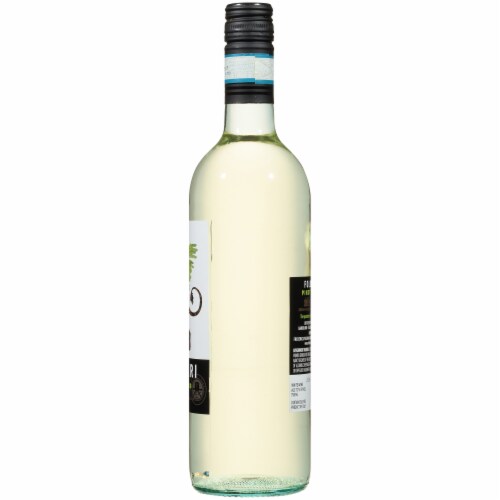 Folonari Pinot Grigio White Wine Perspective: right