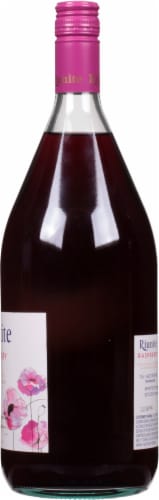 Riunite Raspberry Italy Red Wine Perspective: right