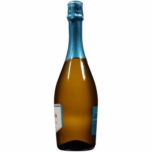 Bolla Prosecco Sparkling Wine Perspective: right
