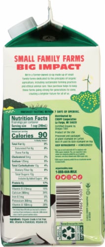 Organic Valley® Fat Free Milk Perspective: right