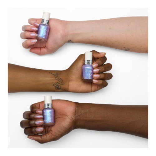 Essie Nail Art Studio Special Effects Vegan Nail Polish Ethereal Escape Perspective: right