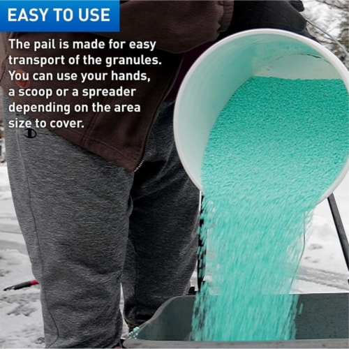 Safe Paw Salt-free Pet Safe Ice Melt, 35lb Pail Perspective: right
