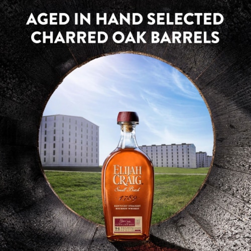 Elijah Craig Small Batch Kentucky Straight Bourbon Whiskey Perspective: right