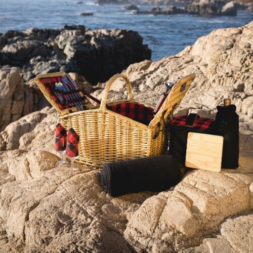 Somerset Picnic Basket, Red & Black Buffalo Plaid Pattern Perspective: right