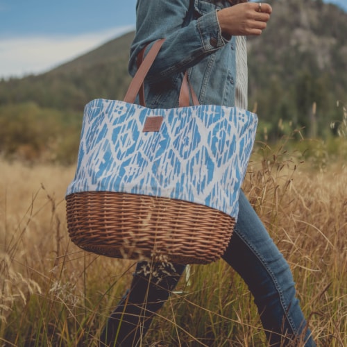 Promenade Picnic Basket, Moroccan Watercolor Pattern Perspective: right