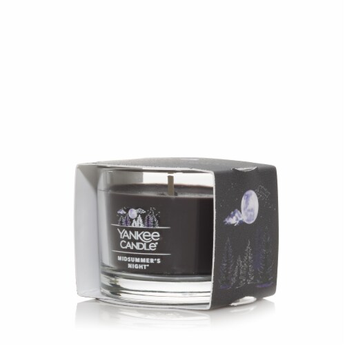 Yankee Candle® Mini Jar Candle Midsummer's Night Perspective: right