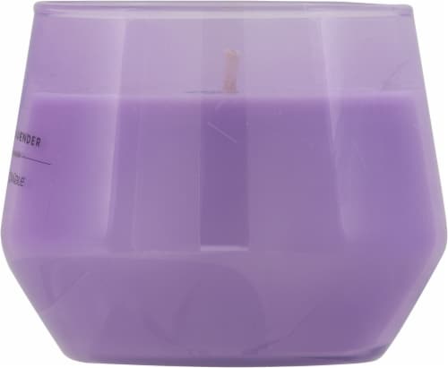 Yankee Candle® Medium Lemon Lavendar Jar Candle Perspective: right