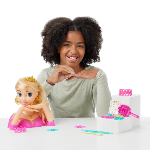 Zuru Sparkle Girlz Caucasian Styling Toy Perspective: right